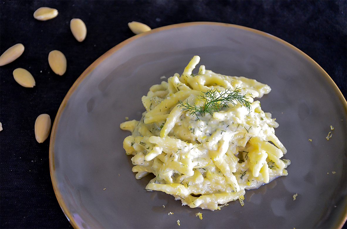 TROFIE AL PESTO DI LIMONE E MANDORLE