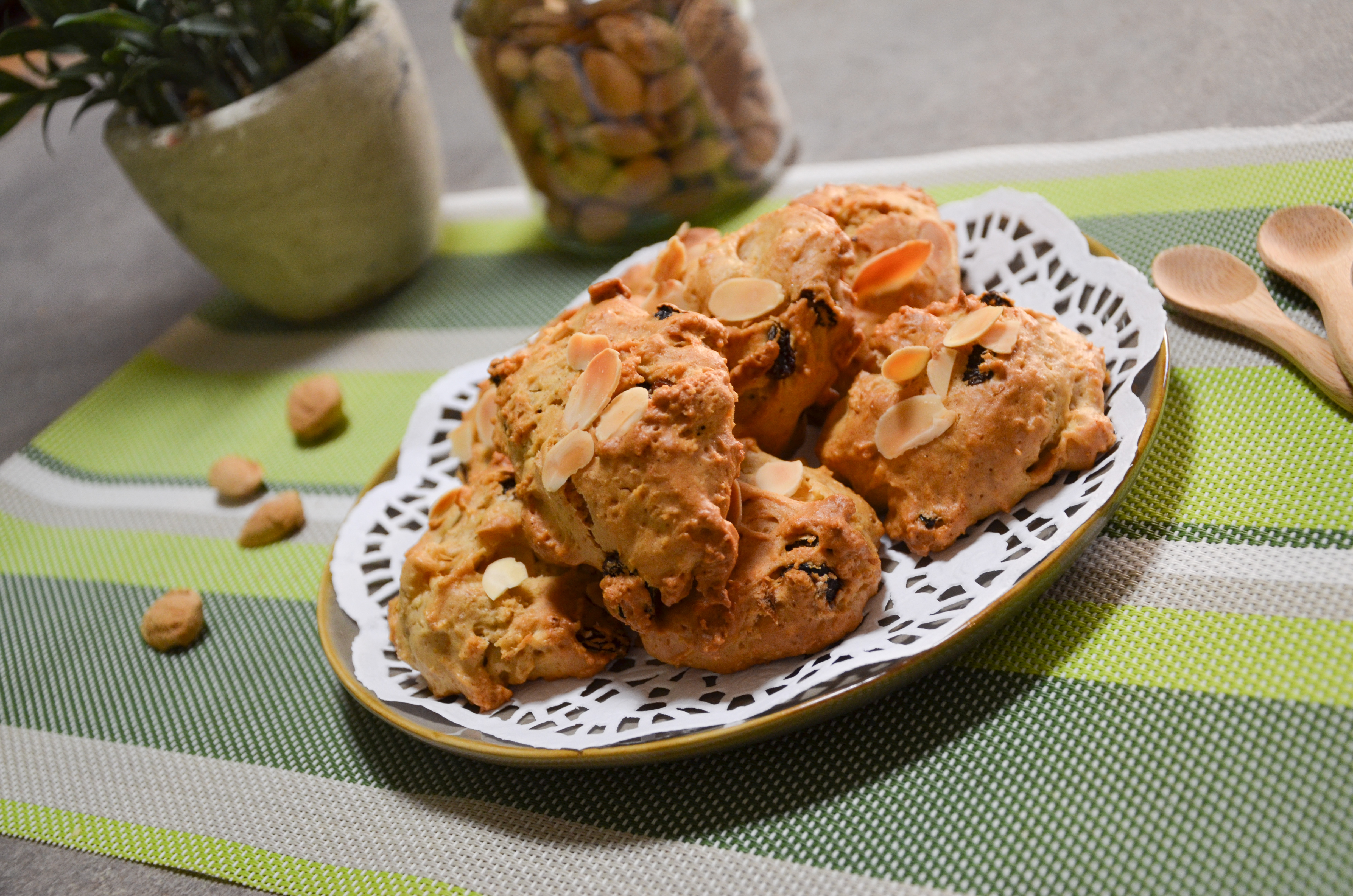 BISCOTTI MELE E UVETTA