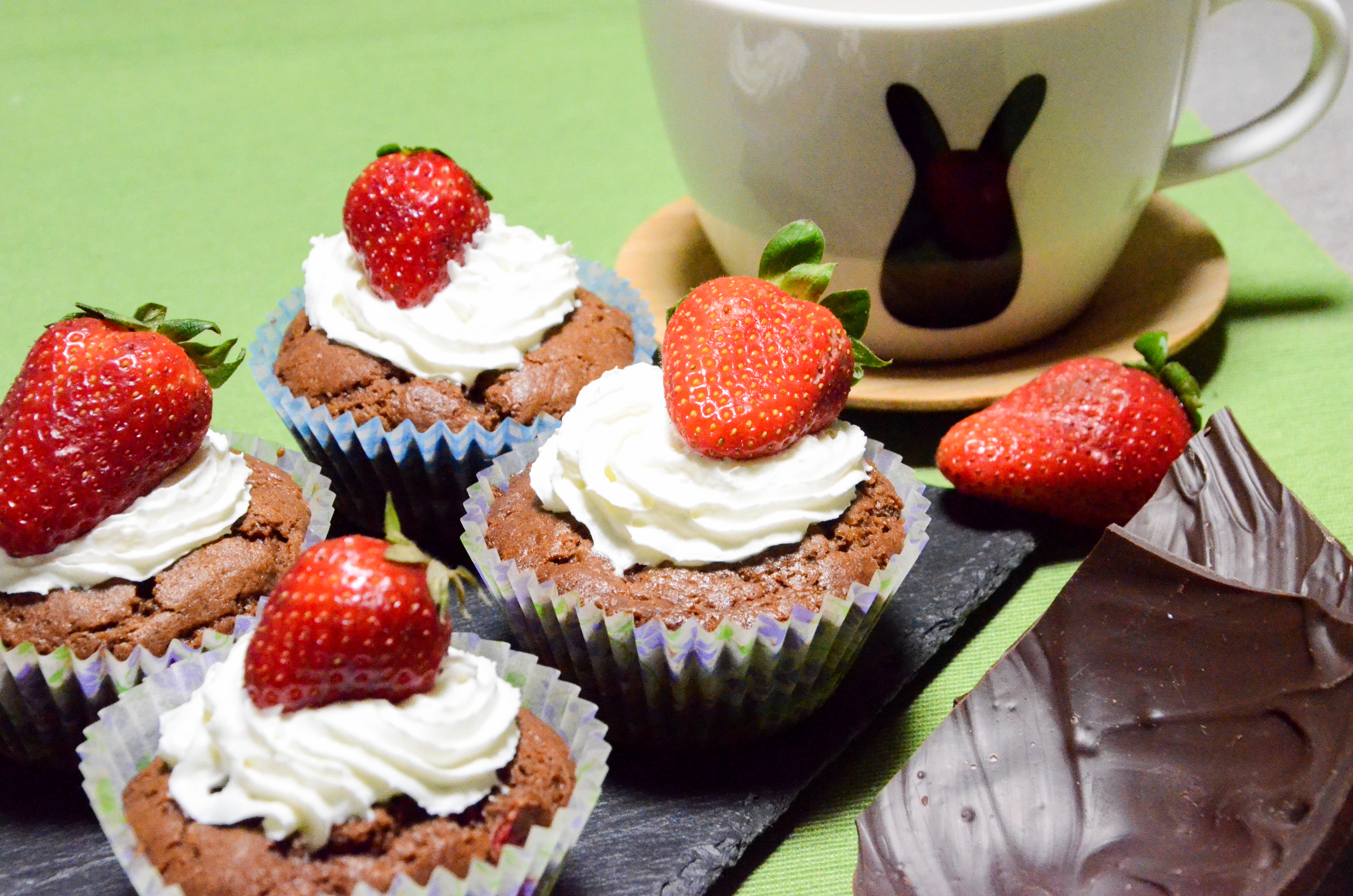 MUFFIN FRAGOLA E CIOCCOLATO